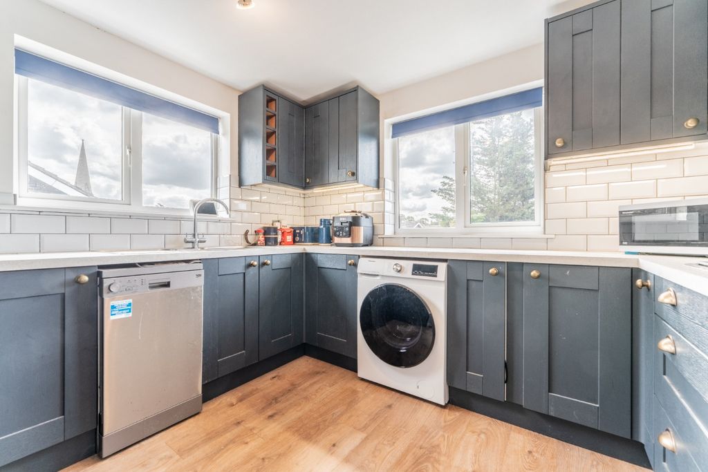 Property photo 2 of 10 5425441
