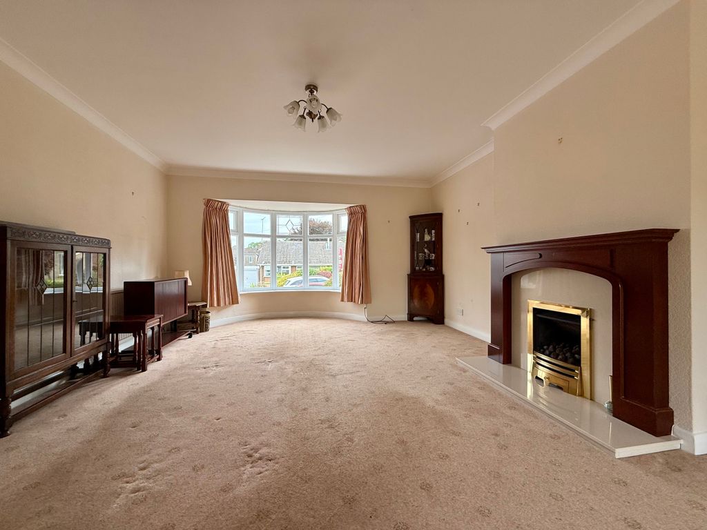 Property photo 2 of 16 Living Area