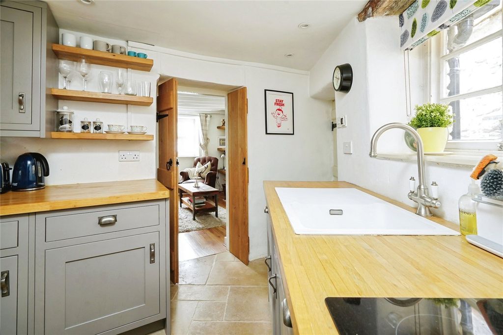 Property photo 3 of 10 Picture No. 06
