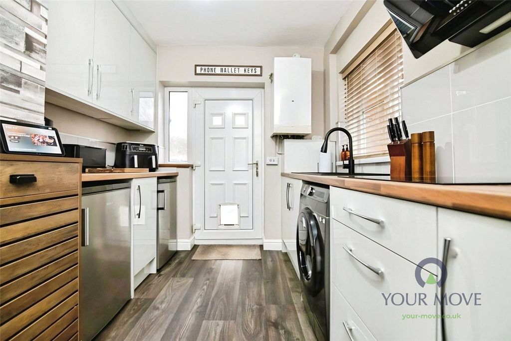 Property photo 3 of 12 Picture No. 11