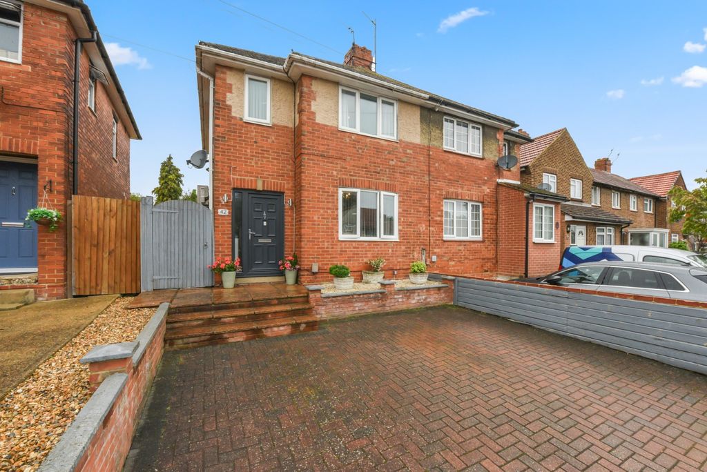 Property photo 1 of 18 4505831