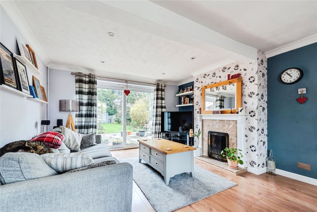 Property photo 3 of 28 Picture No. 14