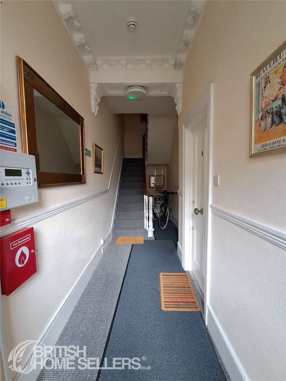 Property photo 2 of 6 Picture No. 04