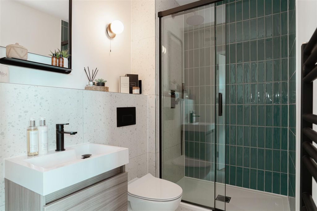Additional image 9 of 1 bed flat for saleThe Vale, Roebuck Close, Reigate RH2
