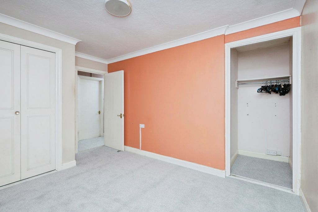 Property photo 3 of 14 Photo