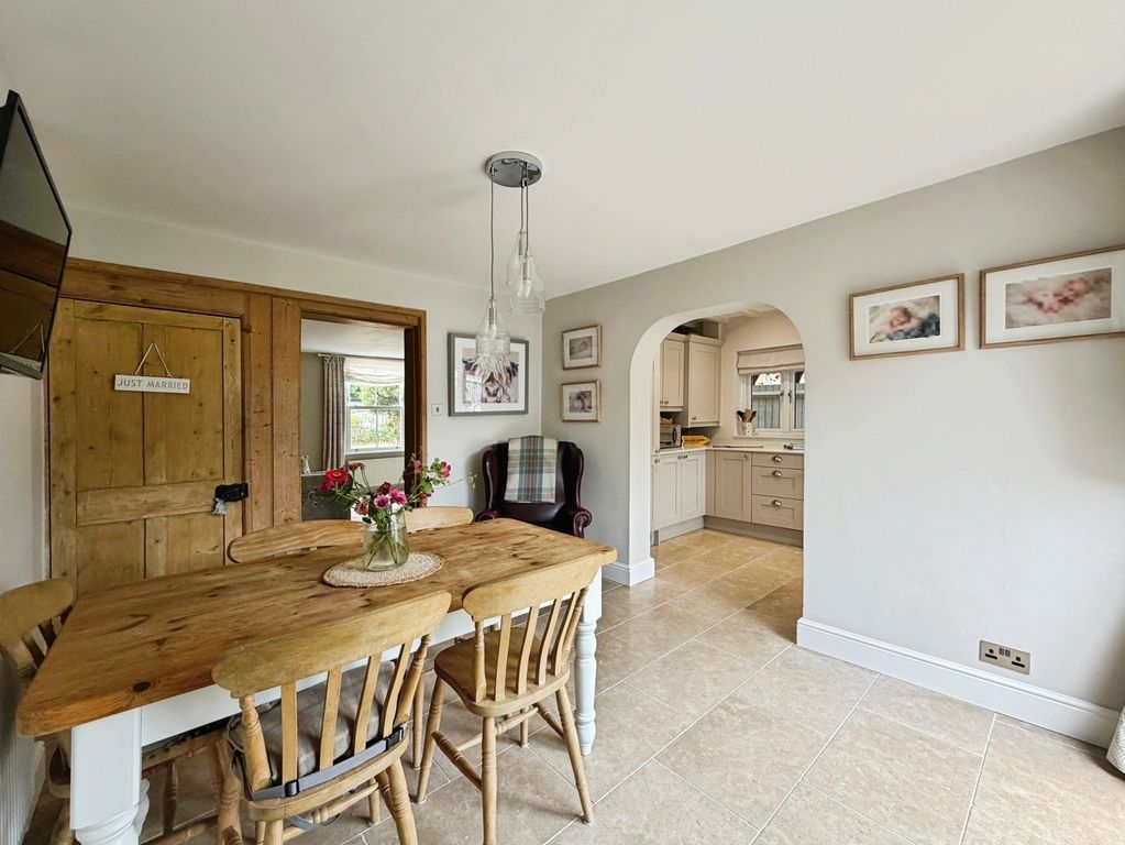 Property photo 3 of 37 Pbox-Img.Jpg