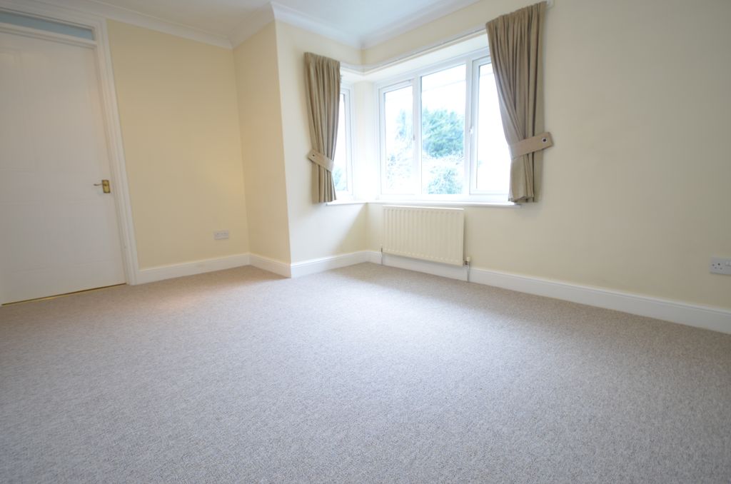 Property photo 2 of 7 Photo 02