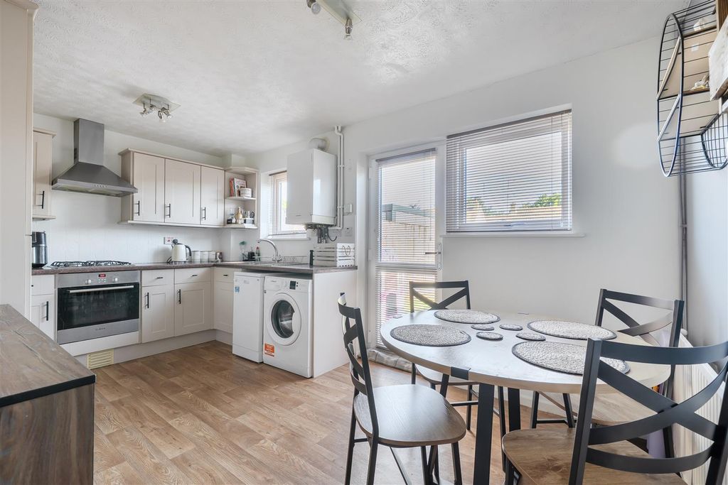 Property photo 2 of 21 1500679-11-6A759d2Fb9Df6.Jpg