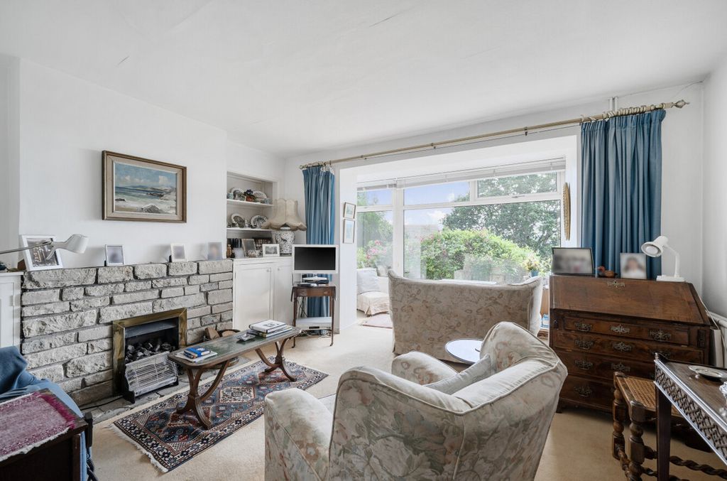 Property photo 3 of 16