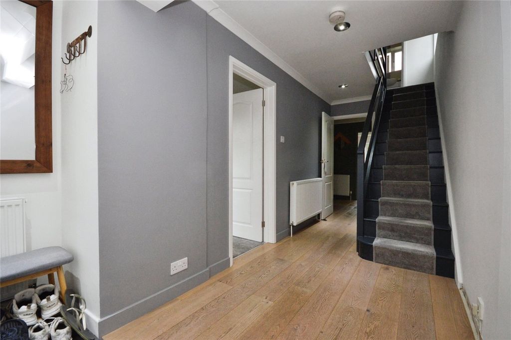 Property photo 2 of 19 Picture No. 07