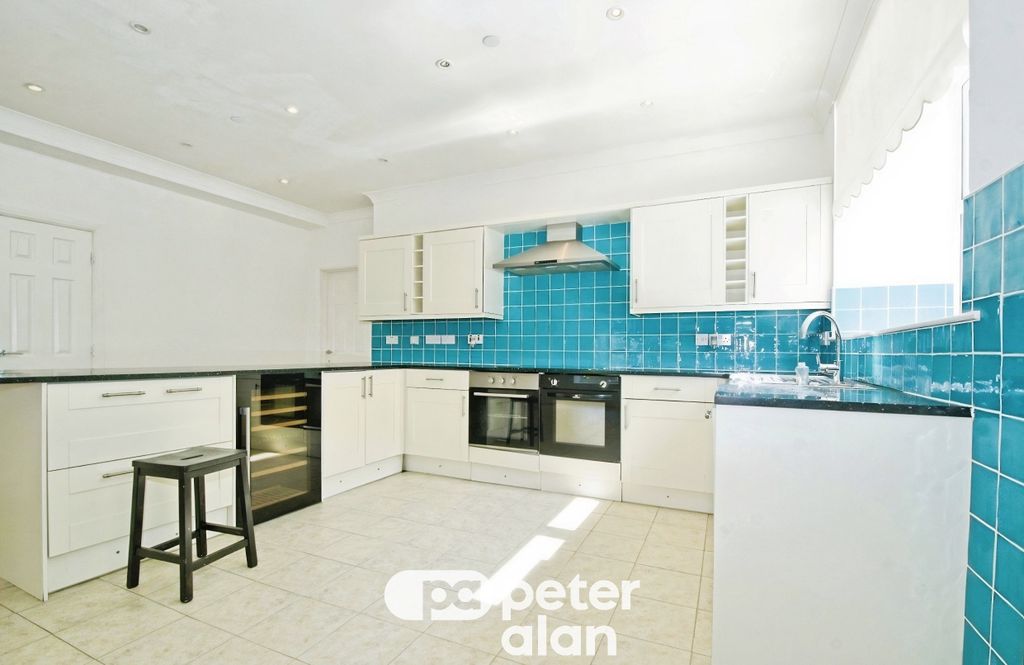 Property photo 2 of 26 Kitchen