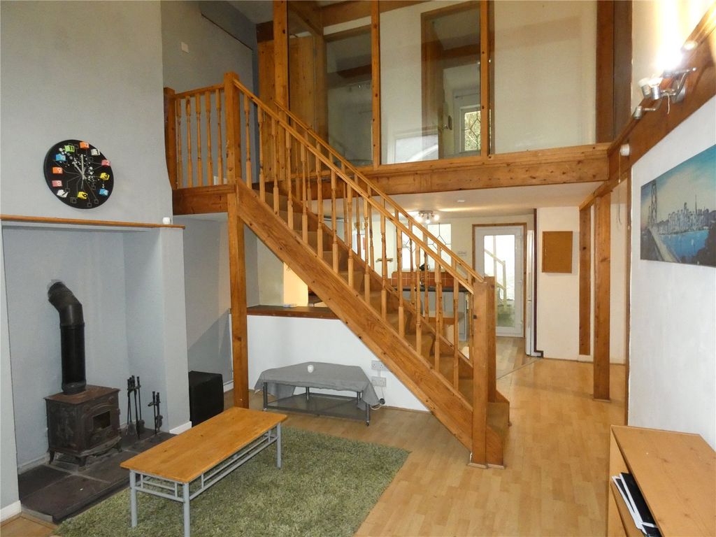 Property photo 2 of 23 Picture No. 02