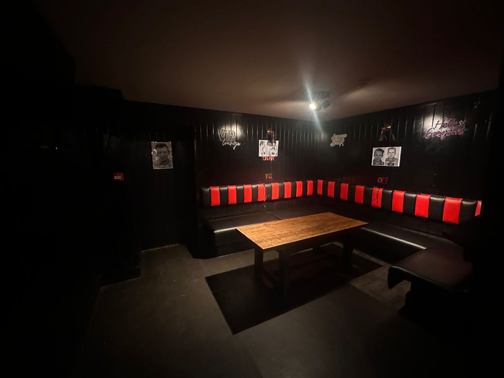 Property photo 2 of 8