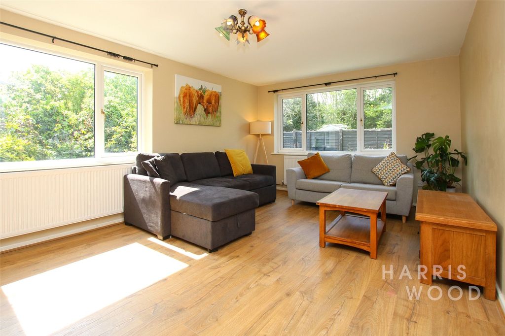 Property photo 2 of 28 Picture No. 24