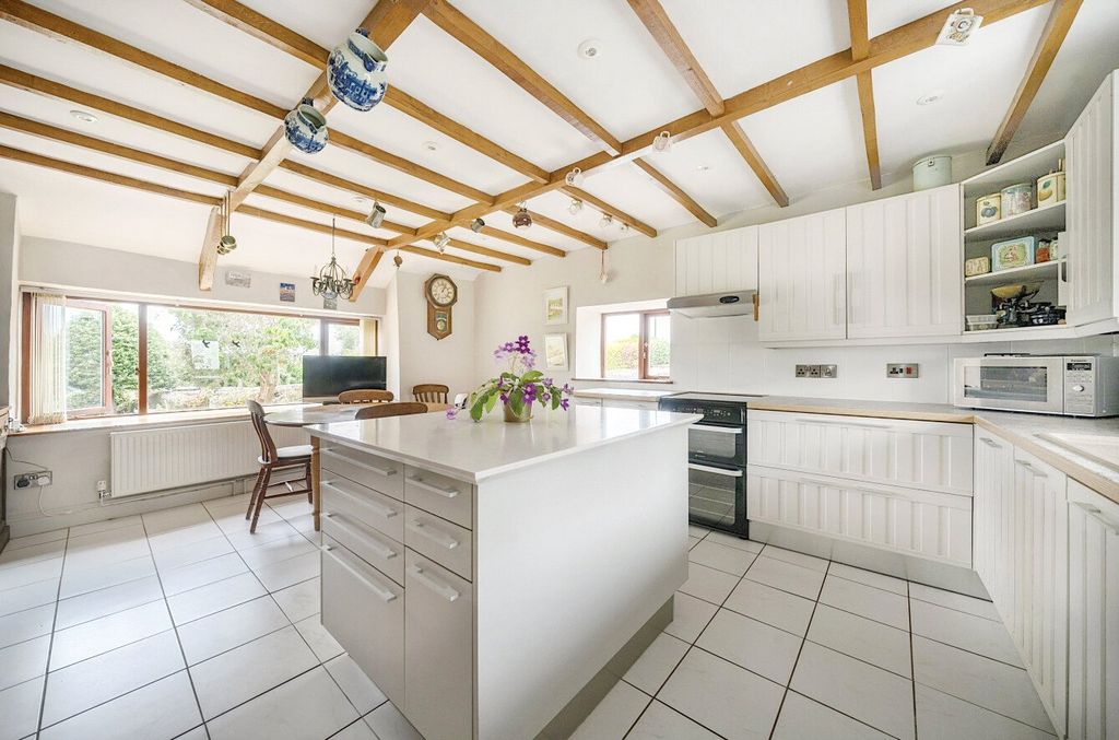 Property photo 2 of 19 Picture No. 43