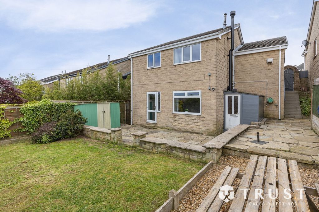 Property photo 2 of 36