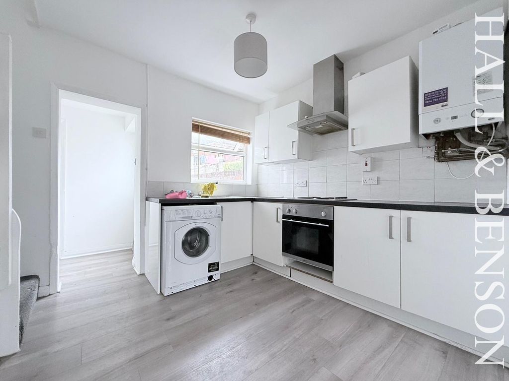 Property photo 2 of 10 Image