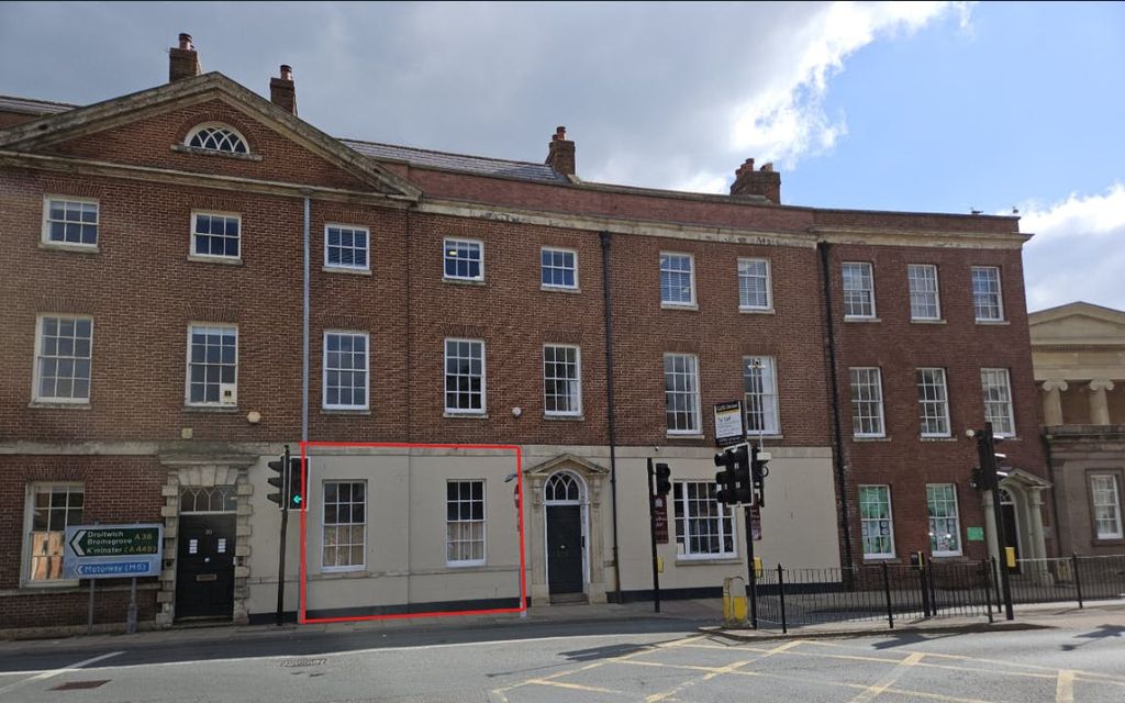 Property photo 2 of 12 Red Line - 29 Foregate Street, Worcester.Png
