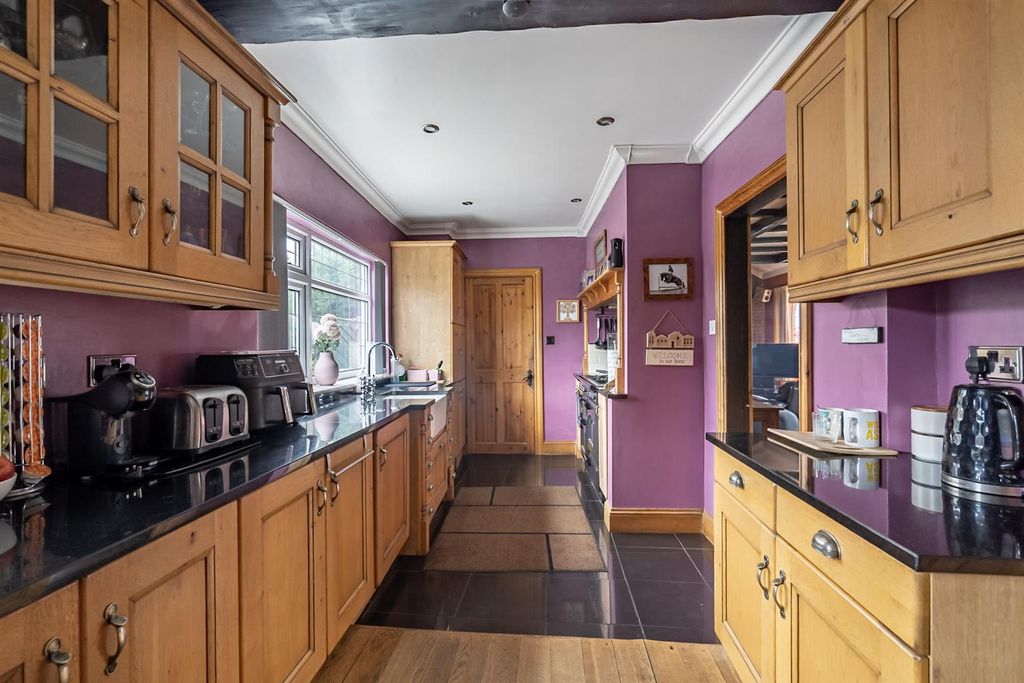 Property photo 3 of 26