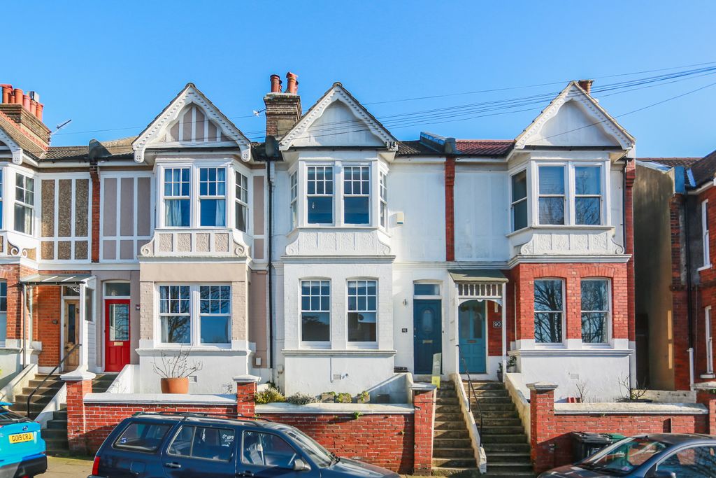 Property photo 1 of 21 296A1569