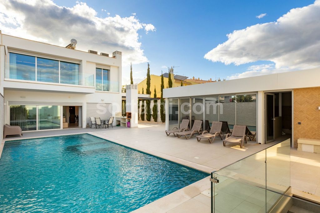 Property photo 1 of 46