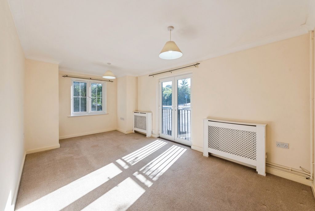Property photo 3 of 13 Photo