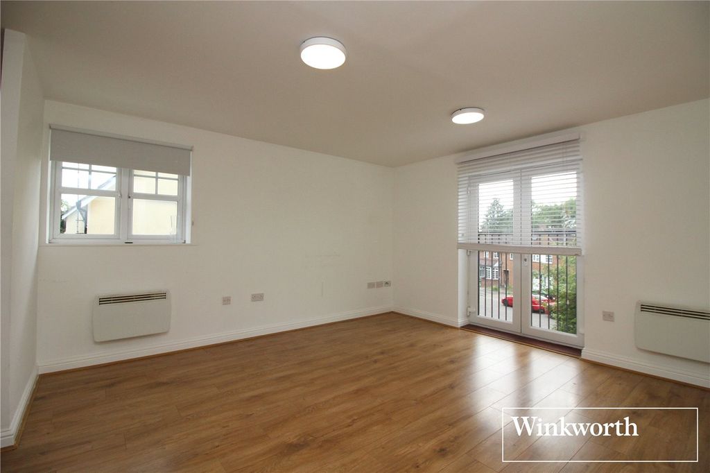 Property photo 3 of 9 Picture 3