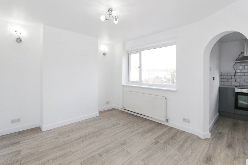 Property photo 2 of 9 Picture No. 02