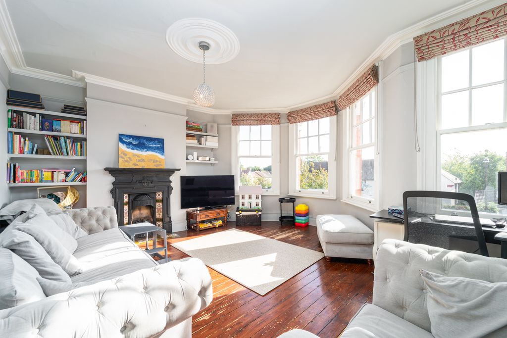 Property photo 2 of 8 Mba08210-Edit