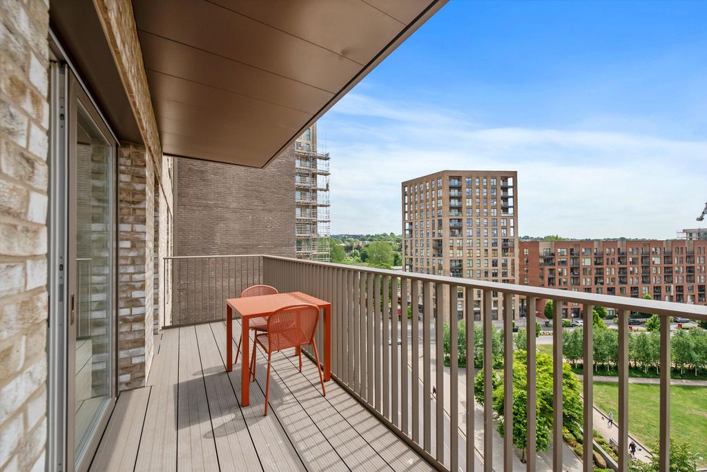 Property photo 1 of 13 Image