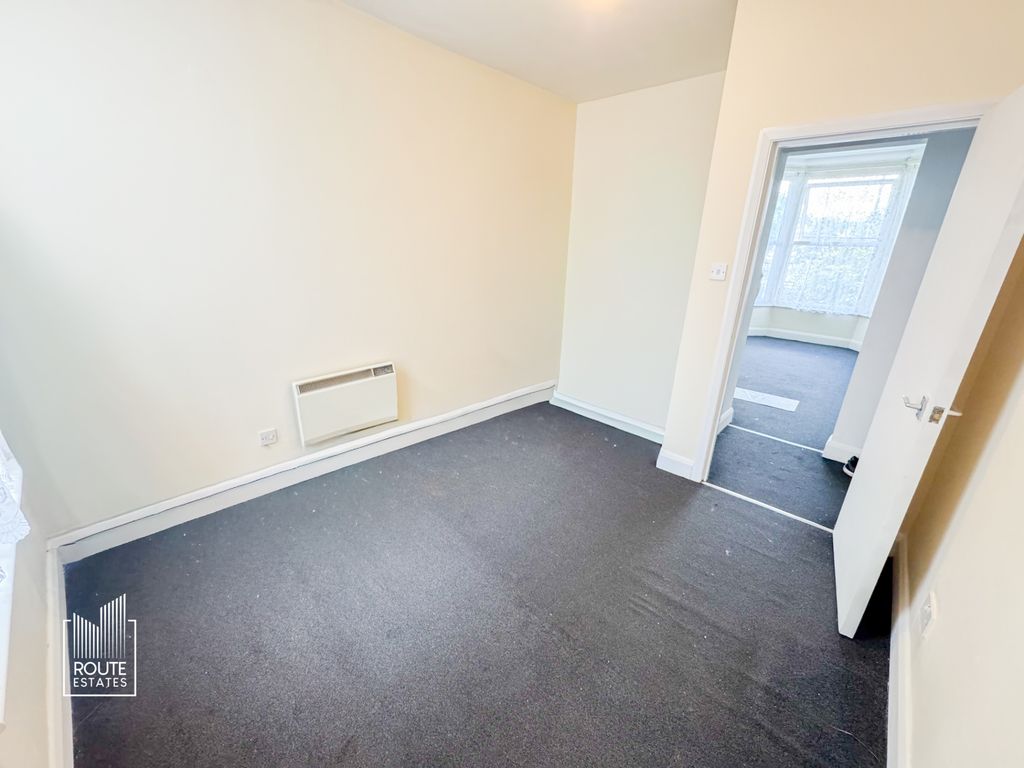 Property photo 3 of 10 Photo 6