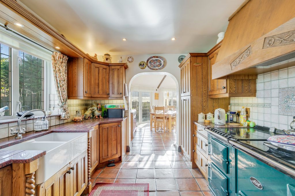Property photo 2 of 50