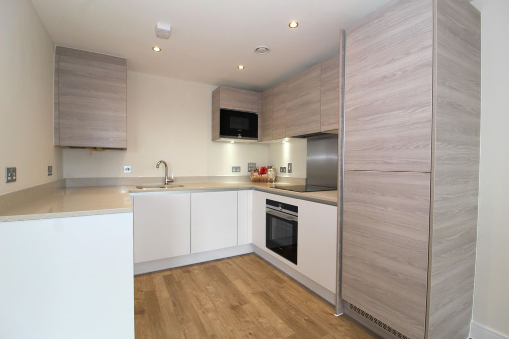 Property photo 1 of 7 Kitchen