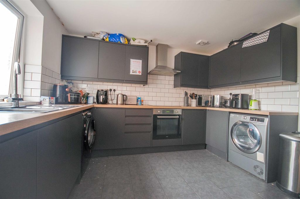 Property photo 2 of 12 K2.Jpg