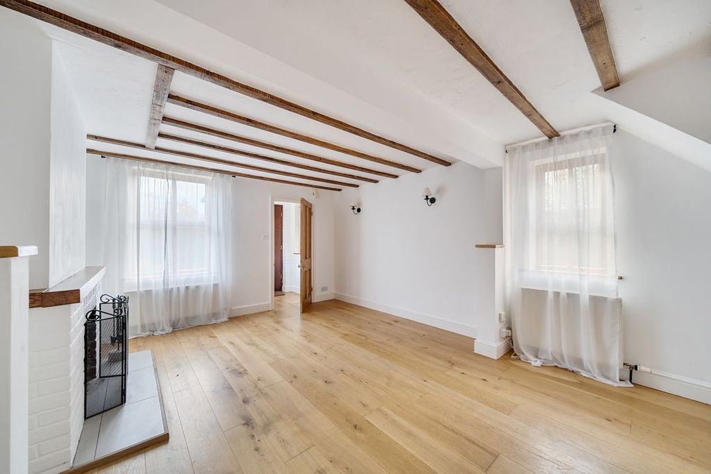 Property photo 2 of 12 1381664126914A3c911Fef