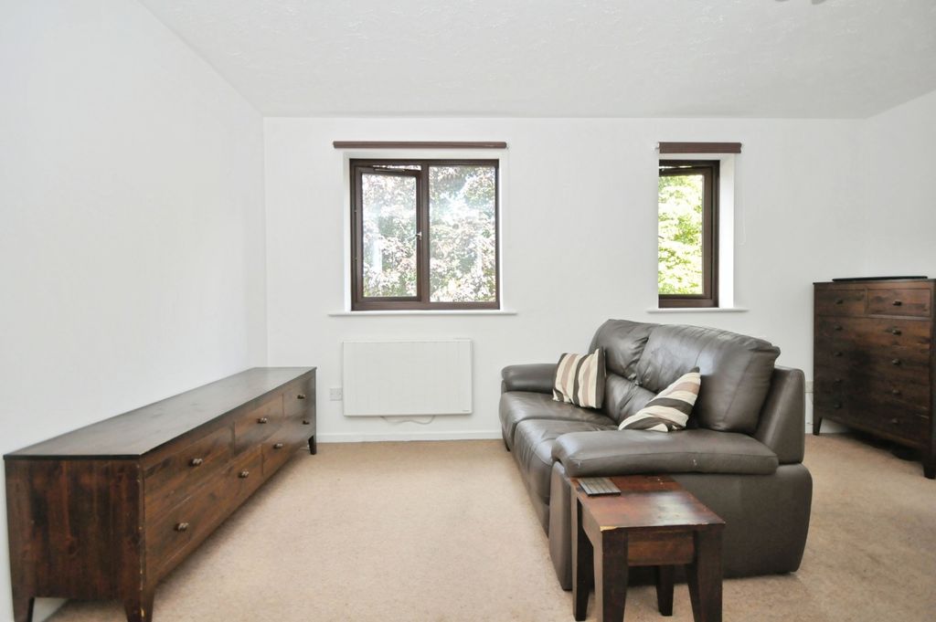 Property photo 2 of 15 Photo