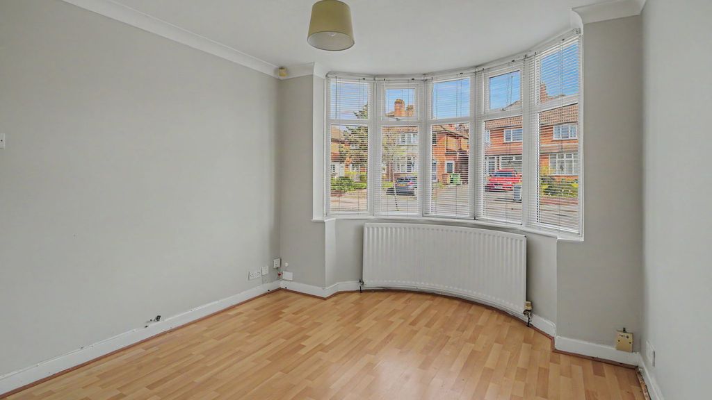 Property photo 3 of 24