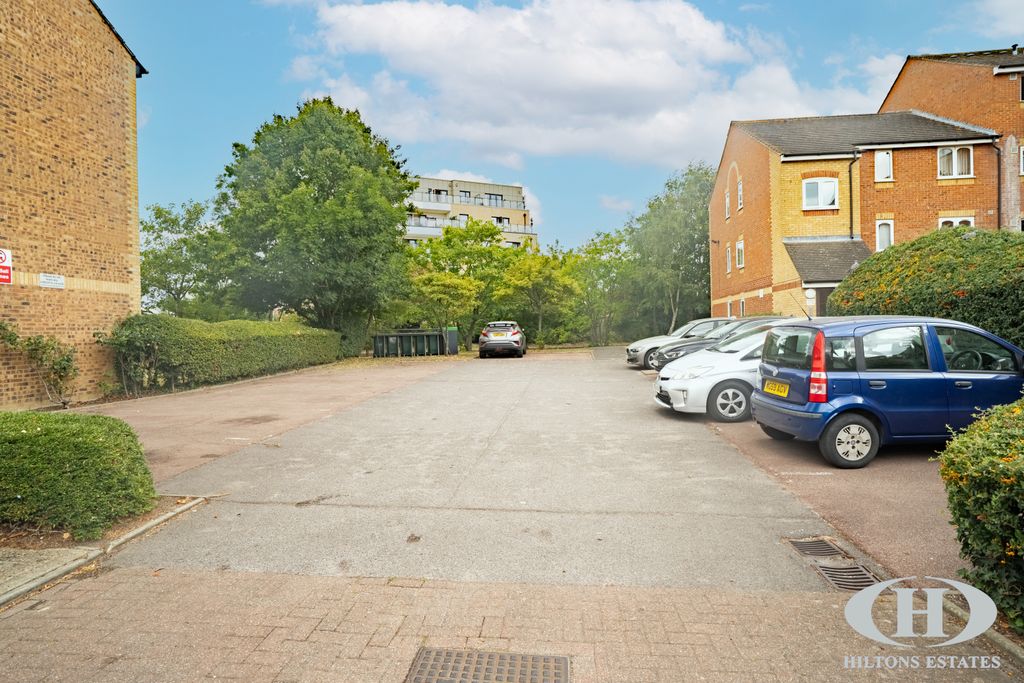 Property photo 3 of 7