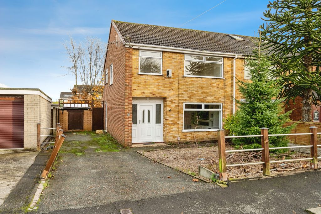 Property photo 1 of 17 Photography