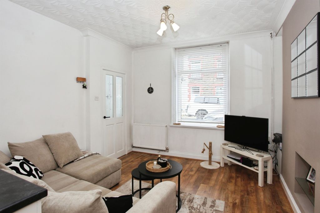 Property photo 3 of 17