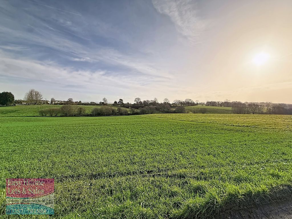 Property photo 2 of 21 Front View