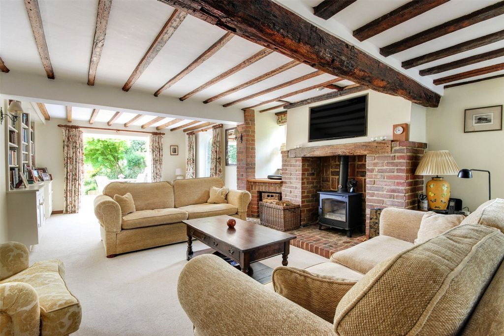 Property photo 3 of 20 Sitting Room