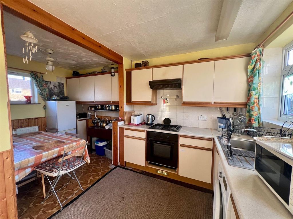 Property photo 3 of 17 Dining Kitchen.Jpg