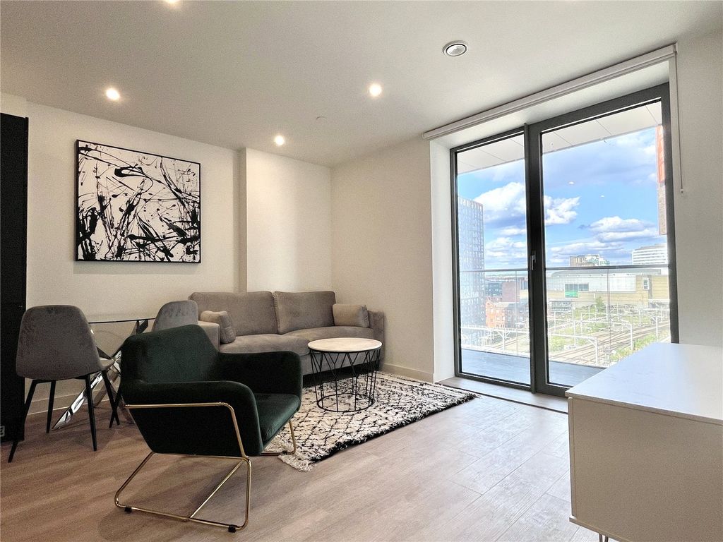 Property photo 1 of 15 Living Room