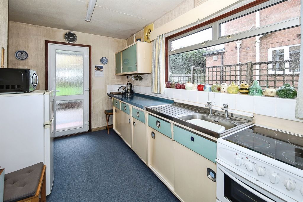 Property photo 3 of 5