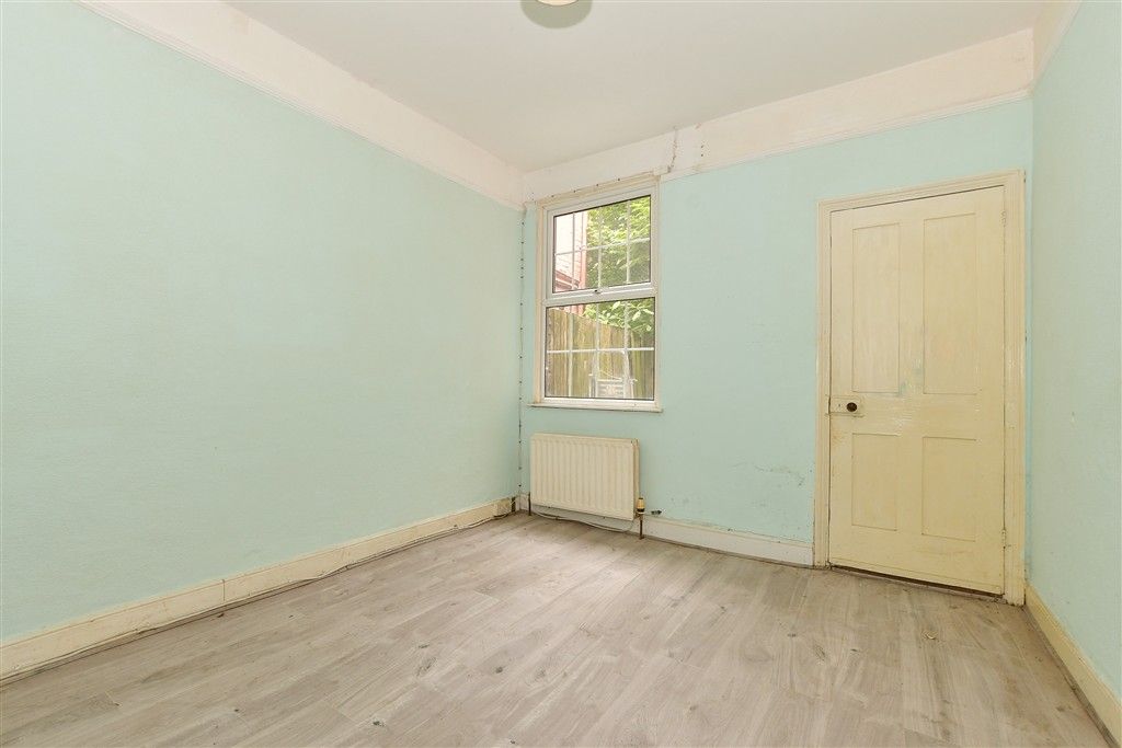 Property photo 3 of 9 Dining Room