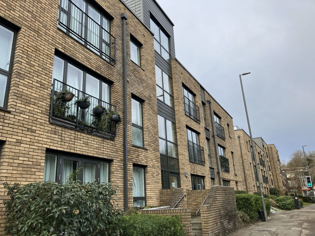 Property photo 1 of 6