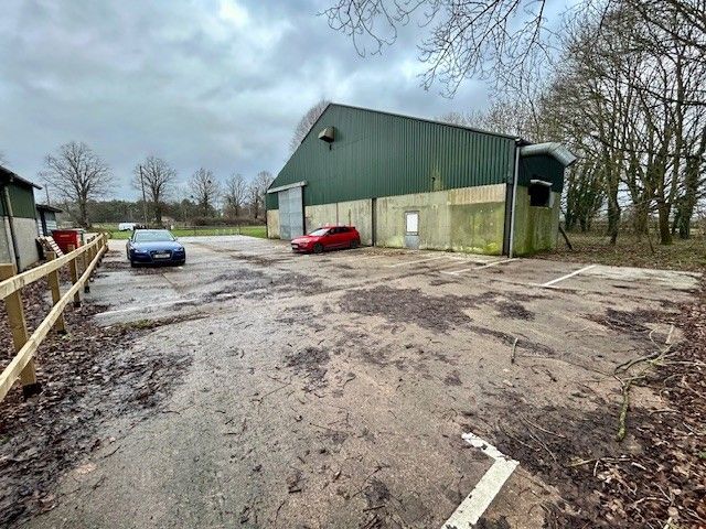 Property photo 2 of 11 Photo 1