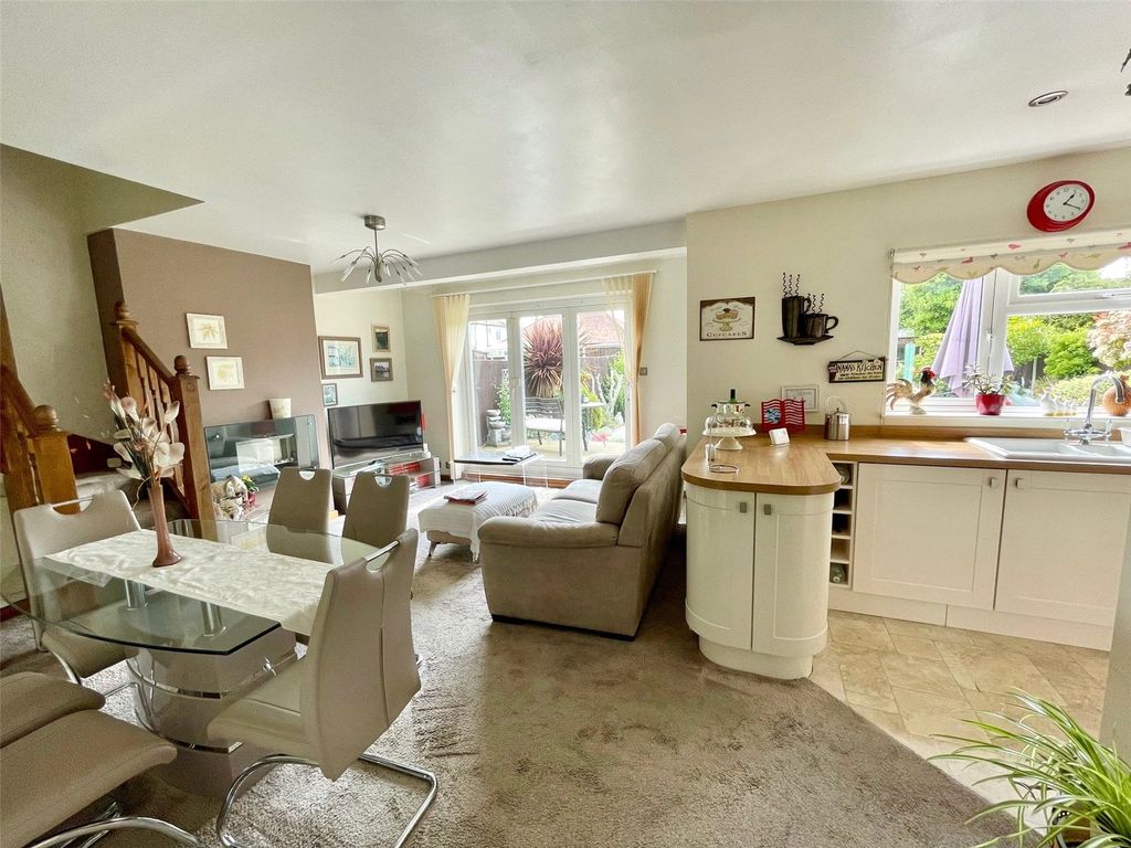 Property photo 3 of 21 Picture No. 10