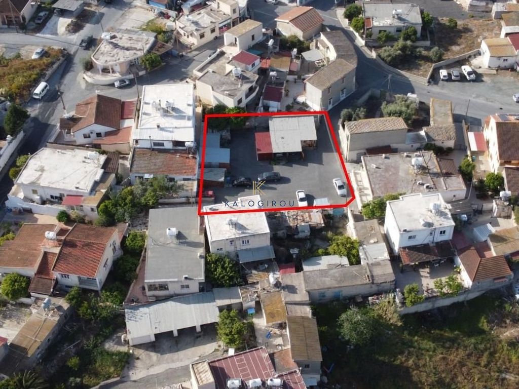 Property photo 1 of 3